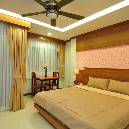 Green Harbor Hotel & Service Apartment Patong Kültér fotó