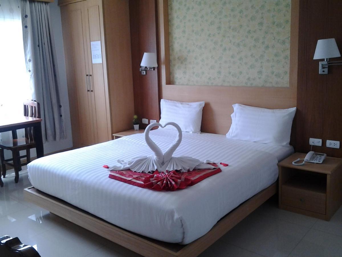 Green Harbor Hotel & Service Apartment Patong Kültér fotó