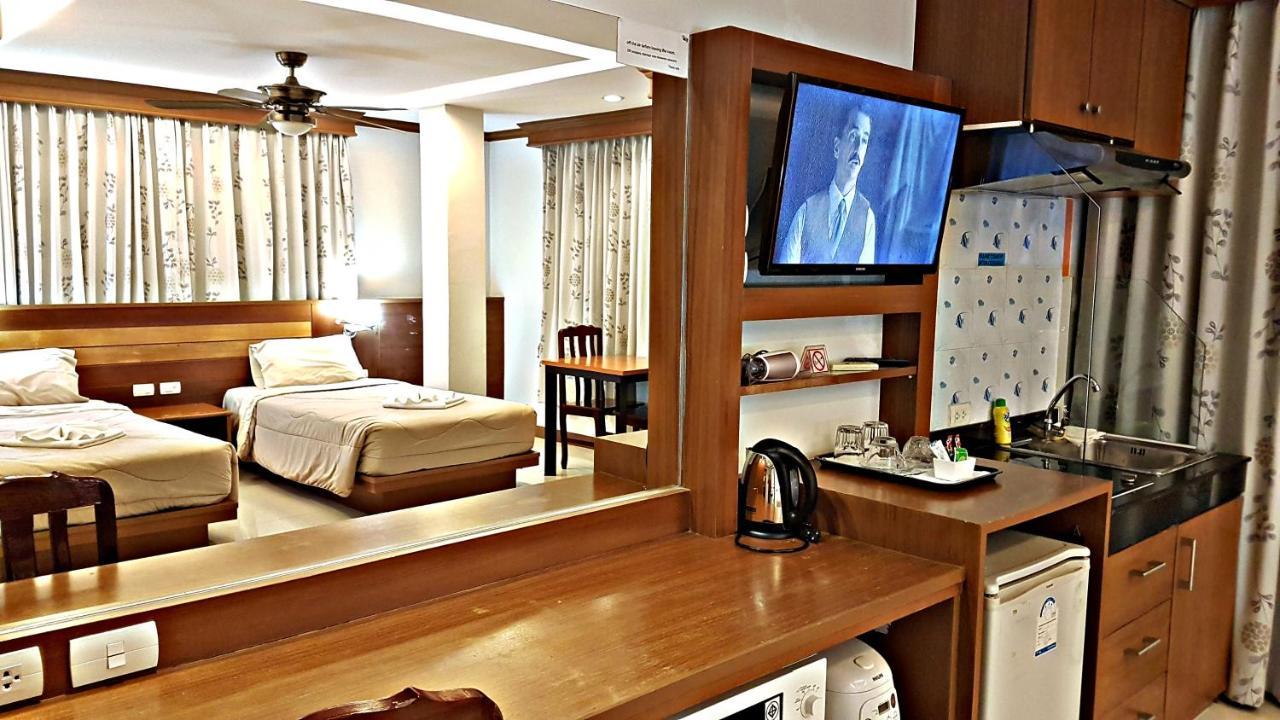 Green Harbor Hotel & Service Apartment Patong Kültér fotó