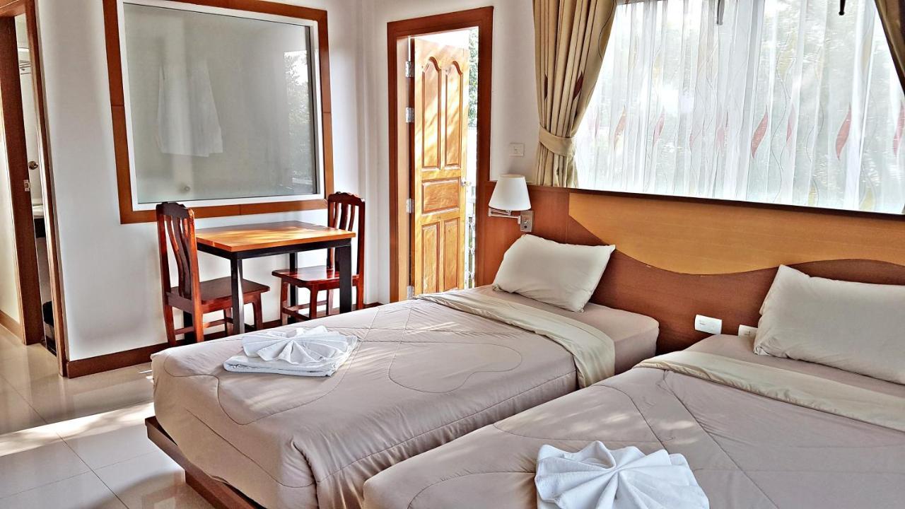 Green Harbor Hotel & Service Apartment Patong Kültér fotó