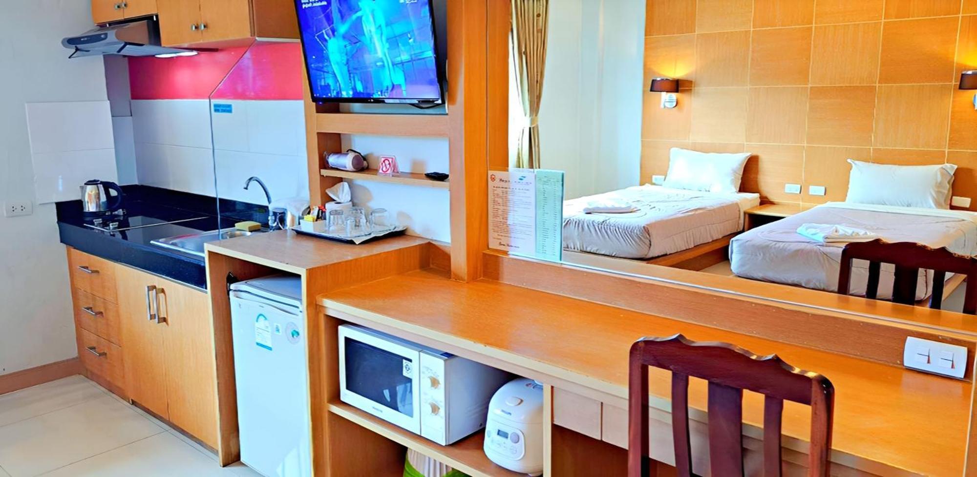 Green Harbor Hotel & Service Apartment Patong Kültér fotó