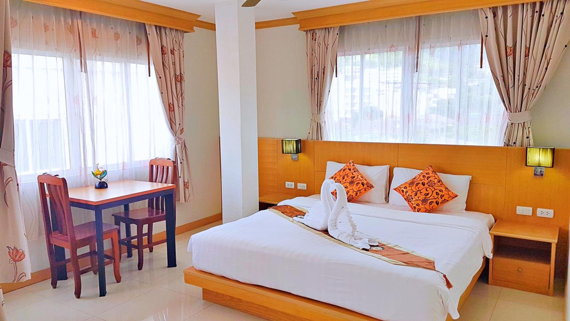 Green Harbor Hotel & Service Apartment Patong Kültér fotó